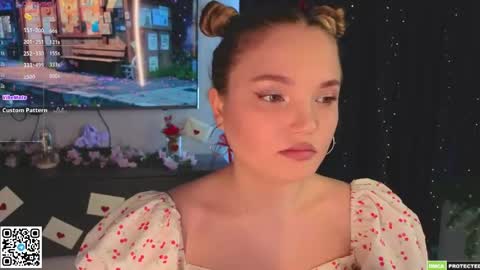Hi Im Alice and here youll find something online show from 05-07-26, 09:25