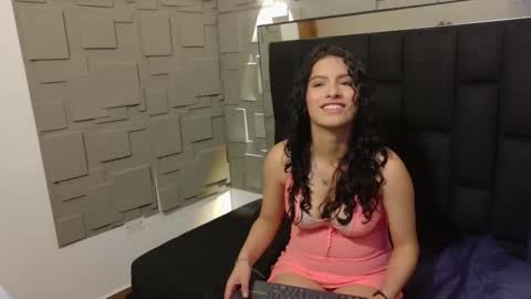 Snapshot of janitaa chatting on 11-13-25, 08:52 Jan online show from 11-13-25, 08:52