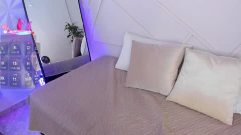 Snapshot of jannafoxx_ chatting on 09-10-25, 06:52 online show from 09-10-25, 06:52