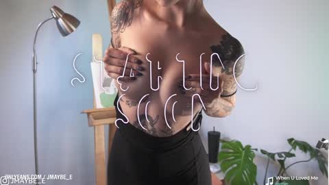 Snapshot of janne_maybe chatting on 12-20-24, 07:28 jmaybe e online show from 12-20-24, 07:28