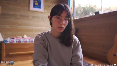 Snapshot of janne_maybe chatting on 02-16-25, 05:04 jmaybe e online show from 02-16-25, 05:04