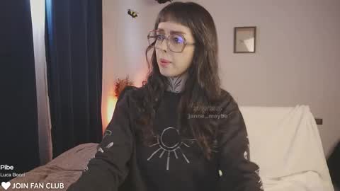 Snapshot of janne_maybe chatting on 10-21-25, 02:51 jmaybe e online show from 10-21-25, 02:51