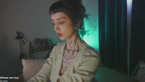   jmaybe e online show from 06-23-26, 02:37