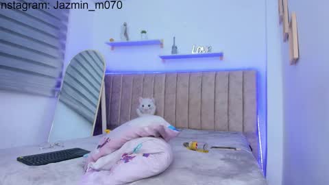 Jane online show from 12-20-25, 07:04