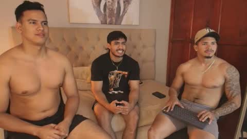 janomar01 online show from 03-24-26, 06:46