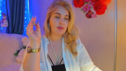 Snapshot of jansylines chatting on 12-30-24, 07:00 JansyLines online show from 12-30-24, 07:00