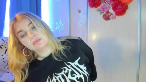 Snapshot of jansylines chatting on 02-10-25, 10:31 JansyLines online show from 02-10-25, 10:31