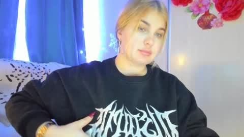 Snapshot of jansylines chatting on 02-10-25, 01:33 JansyLines online show from 02-10-25, 01:33