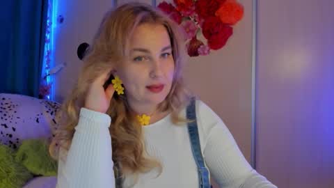 Snapshot of jansylines chatting on 09-13-25, 07:35 JansyLines online show from 09-13-25, 07:35