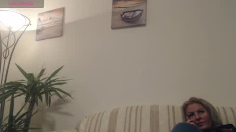 Snapshot of jaqueline88 chatting on 12-04-24, 05:38 jaqueline88 online show from 12-04-24, 05:38