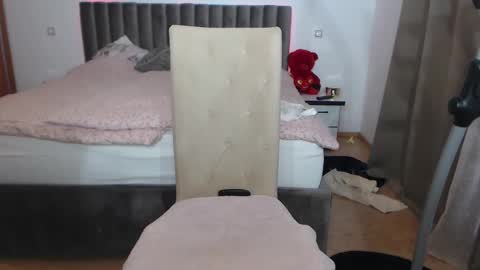 Snapshot of jaqueline88 chatting on 12-23-24, 07:17 jaqueline88 online show from 12-23-24, 07:17