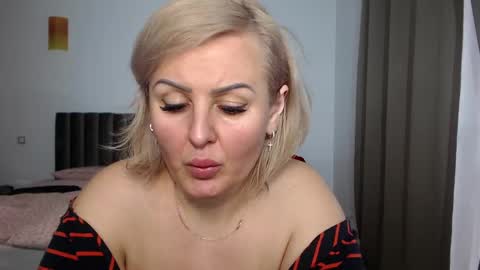 Snapshot of jaqueline88 chatting on 03-07-25, 03:39 jaqueline88 online show from 03-07-25, 03:39