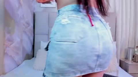 Jaslyn online show from 11-19-25, 04:40