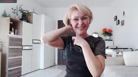 Jasmin room for people 40 online show from 02-16-25, 02:00