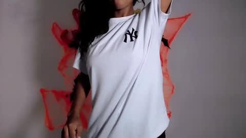 Snapshot of jasmin_brunette_ chatting on 10-08-25, 02:58 Jasmin online show from 10-08-25, 02:58