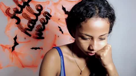 Snapshot of jasmin_brunette_ chatting on 10-14-25, 01:01 Jasmin online show from 10-14-25, 01:01