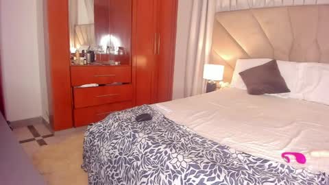 jasmin_melons online show from 05-11-26, 03:12