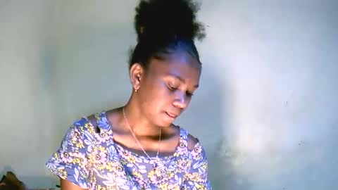 Snapshot of jasminah176750 chatting on 10-15-25, 08:36 jasminah176750 online show from 10-15-25, 08:36