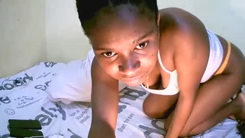 Snapshot of jasminah176750 chatting on 11-15-25, 03:48 jasminah176750 online show from 11-15-25, 03:48