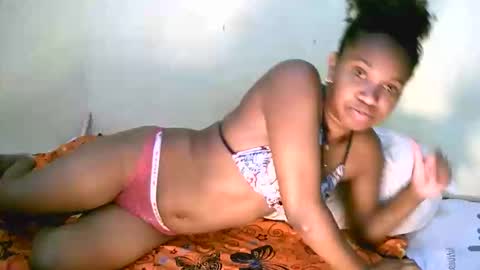 Snapshot of jasminah176750 chatting on 11-15-25, 05:09 jasminah176750 online show from 11-15-25, 05:09