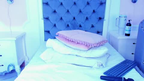 Jasmine online show from 01-24-25, 06:57
