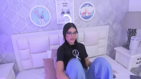 Snapshot of jasmine55__ chatting on 10-22-25, 07:35 Jasmine online show from 10-22-25, 07:35