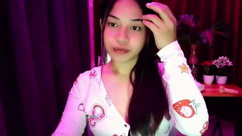 JASMINE online show from 05-17-26, 01:58