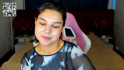 Snapshot of jasmine_burke chatting on 07-23-26, 01:58 Jasmine Burke online show from 07-23-26, 01:58