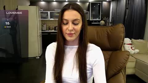 Snapshot of jasmine_doll_ chatting on 05-31-26, 07:04 Jasmine online show from 05-31-26, 07:04