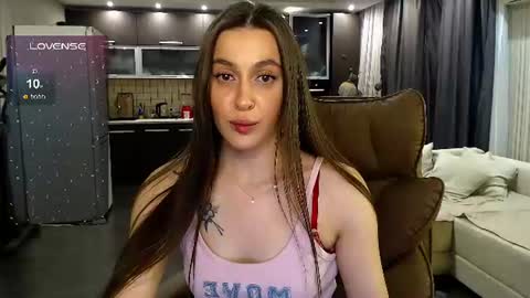 Snapshot of jasmine_doll_ chatting on 06-17-26, 07:15 Jasmine online show from 06-17-26, 07:15