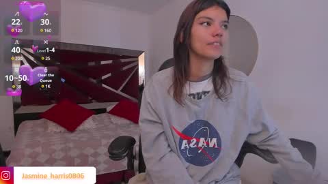 Snapshot of jasmineharris chatting on 02-20-25, 11:42 jasmineharris online show from 02-20-25, 11:42