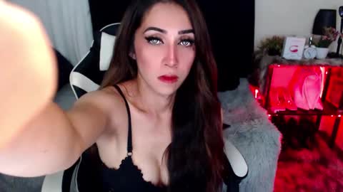 lavander  not for free show  online show from 12-21-24, 10:50