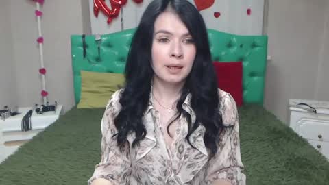 JasmineKouch online show from 05-12-26, 05:43
