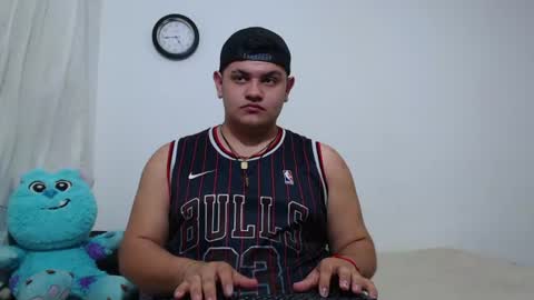 jason_boy_ online show from 07-11-26, 05:32