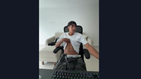 Snapshot of jason_haasland chatting on 11-28-25, 07:05 jason_haasland online show from 11-28-25, 07:05