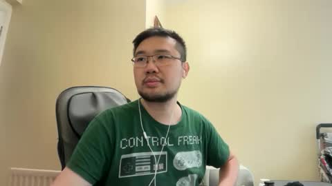 Snapshot of jasonryu2025 chatting on 05-16-26, 04:39 Jason Ryu online show from 05-16-26, 04:39