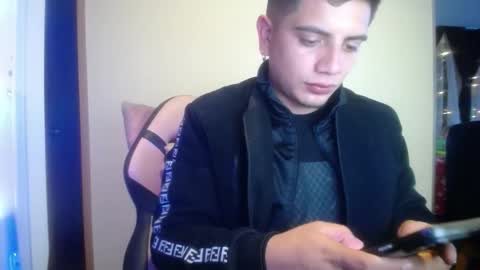 Snapshot of jasonxx13 chatting on 12-01-25, 03:00 Jason online show from 12-01-25, 03:00