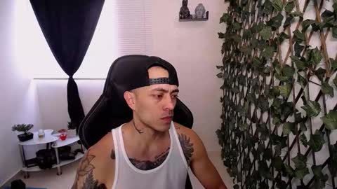 Snapshot of jasson_king01 chatting on 02-17-26, 03:19 JKing online show from 02-17-26, 03:19