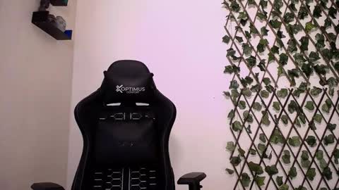 Snapshot of jasson_king01 chatting on 02-21-26, 03:35 JKing online show from 02-21-26, 03:35