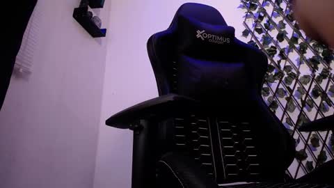 Snapshot of jasson_king01 chatting on 03-14-26, 06:19 JKing online show from 03-14-26, 06:19