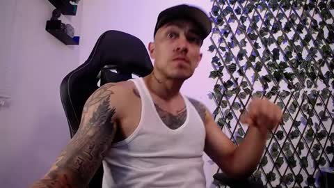 Snapshot of jasson_king01 chatting on 03-25-26, 12:38 JKing online show from 03-25-26, 12:38