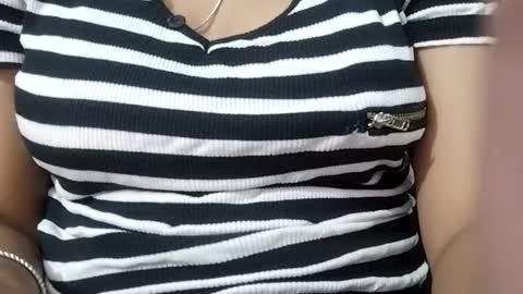 jasspreettt online show from 06-15-26, 01:35