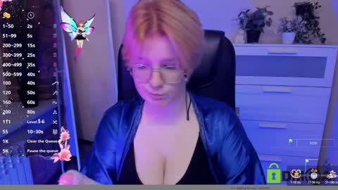 Snapshot of java_fire chatting on 11-07-25, 08:42 Katerina online show from 11-07-25, 08:42