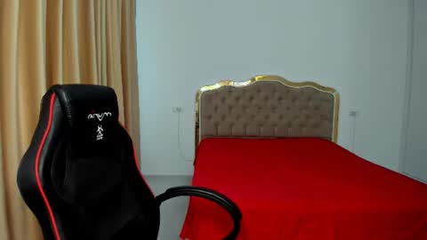 Snapshot of javicute4u chatting on 07-22-26, 10:18 Javi online show from 07-22-26, 10:18