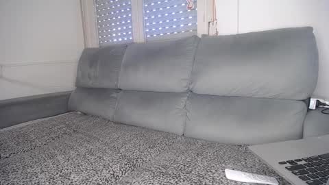 Javier  online show from 12-18-24, 07:52