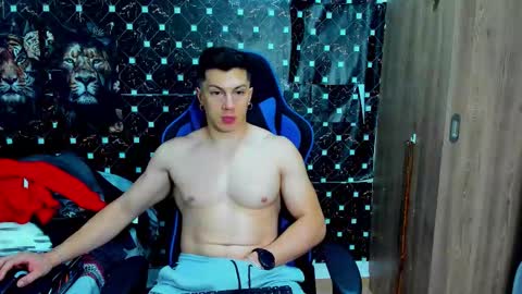 Javier online show from 02-02-26, 01:59