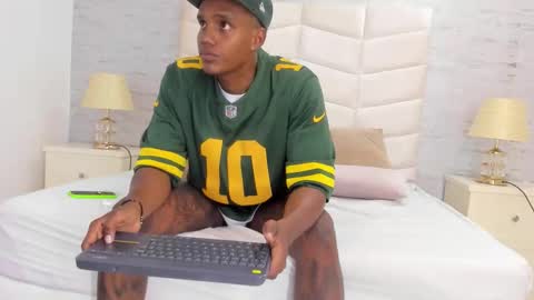 Snapshot of jax_black chatting on 11-07-25, 07:14 jax black online show from 11-07-25, 07:14