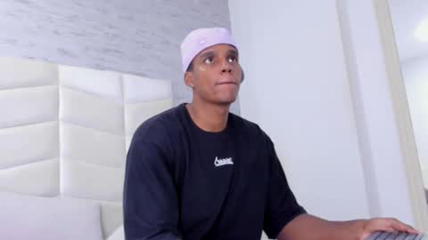 jax black online show from 11-19-25, 07:03