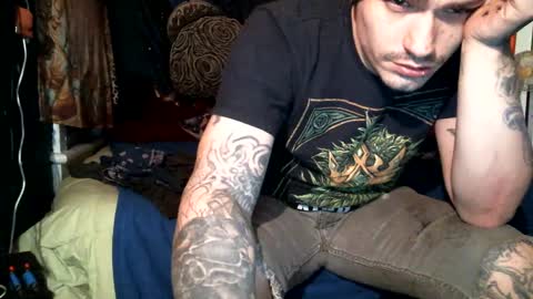 Snapshot of jax_skyfallin chatting on 03-11-25, 10:18 jaxxx666 online show from 03-11-25, 10:18
