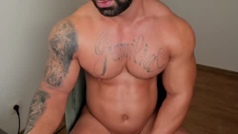 Snapshot of jaxonhunk chatting on 12-19-24, 02:56 JaxonHunk online show from 12-19-24, 02:56